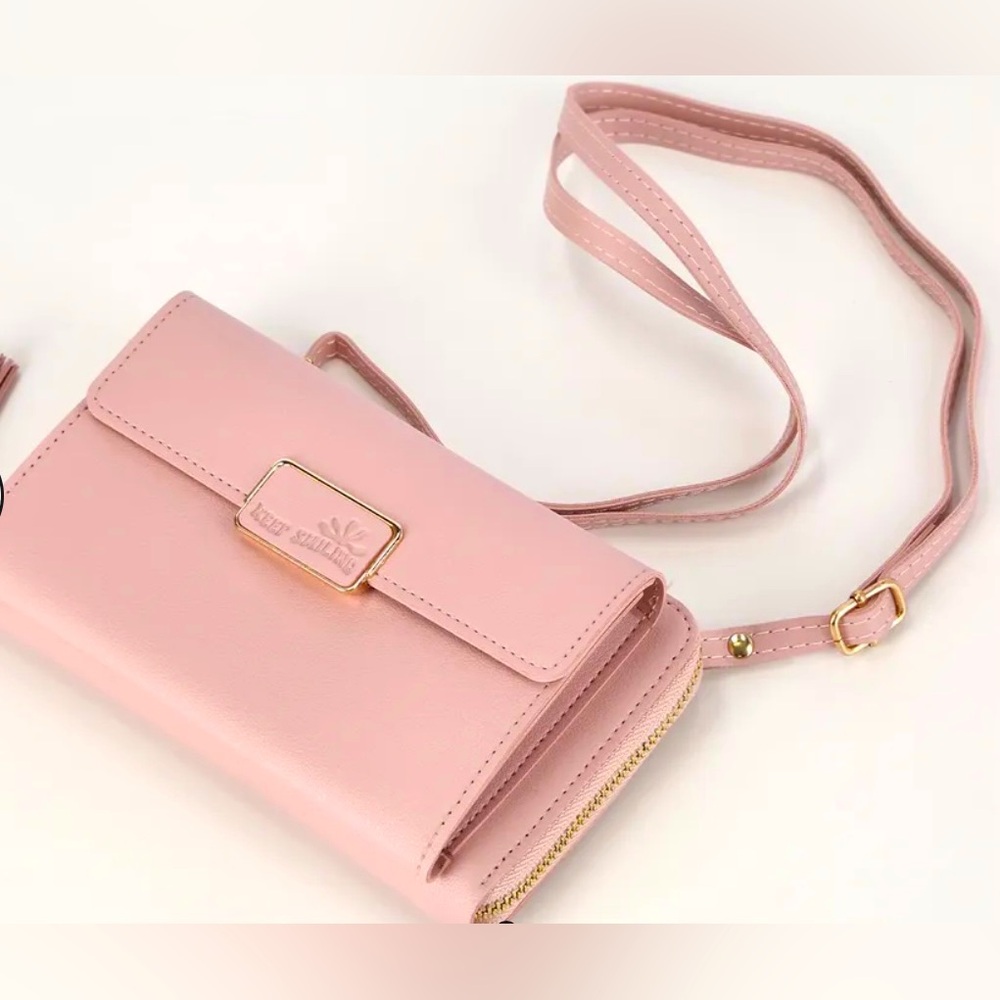 Pale pink horizontal bag w/gold hardware & strap, Perfect for daily organization